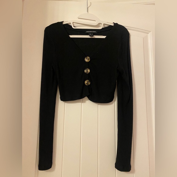 Black button up crop top - Picture 1 of 3